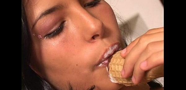  gigi does a blowjob with icecream